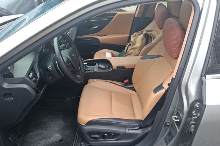 Used Lexus ES 2022 200 Excellence Edition