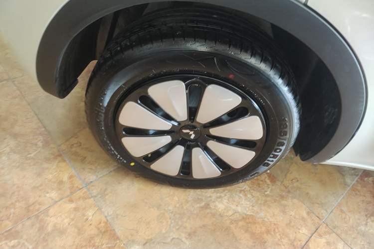 Used Wuling Bingo 2024 333 km Enjoyment Version
