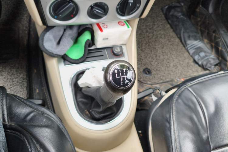 Used Volkswagen Lavida 2011 1.6L Manual Joy Version Gear Lever