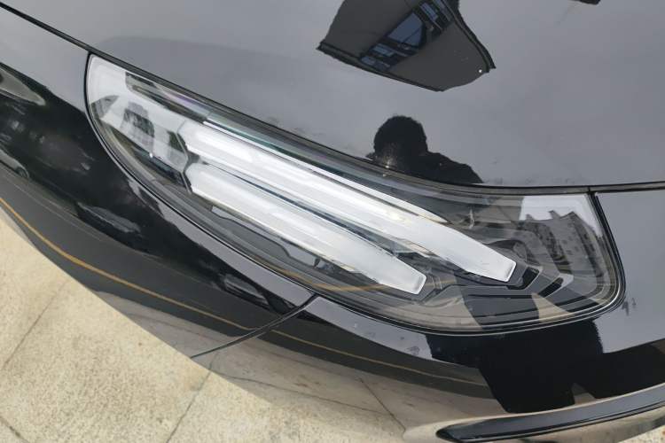 Used Lynk & Co 03 2021 1.5TD DCT JingPro Right Front Headlight