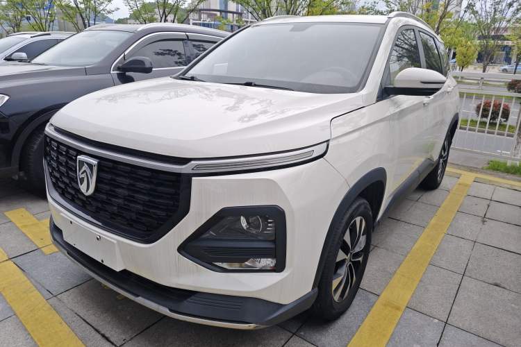 Used Baojun 530 2021 Global Car Anniversary Edition 1.5T Manual Luxury Model 6 Seats