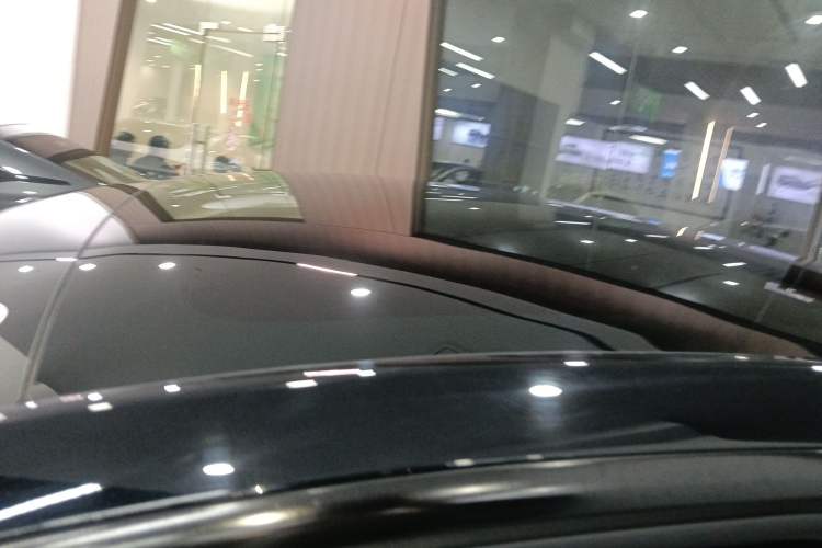 Used Tesla Model Y 2024 Rear-Wheel-Drive Version Roof