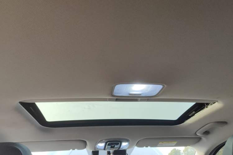 Used Hyundai Elantra 2023 1.5L CVT TOP Flagship Edition Headliner