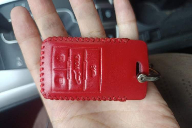 Used Chevrolet Captiva 2017 2.4L 4x4 Flagship Edition 7-Seater Vehicle Key