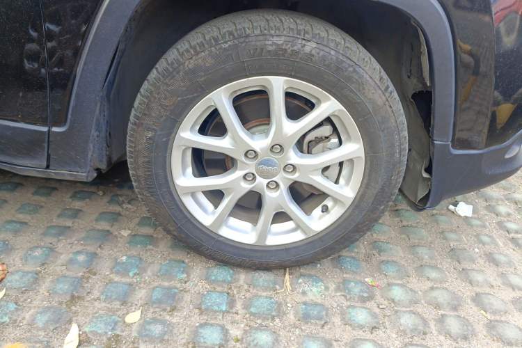 Used Jeep Cherokee 2017 2.0L Superior Edition