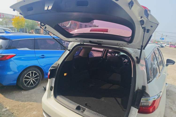 Used BYD Song MAX 2019 1.5T Automatic Smart Connect Ruiyi Model 7 Seats China V Emission Standard Trunk