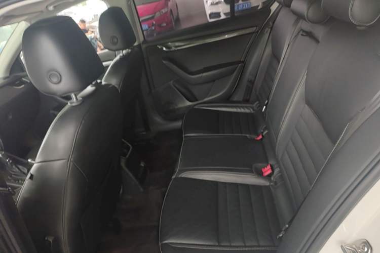 Used Skoda Octavia 2017 TSI280 DSG Smart Drive Edition
