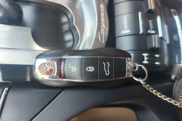 Used Porsche Cayenne 2015 Cayenne 3.0T Vehicle Key