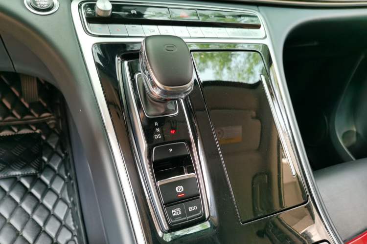 Used GAC Trumpchi M8 2021 Lingxiu Series 390T Ultimate Edition Gear Lever