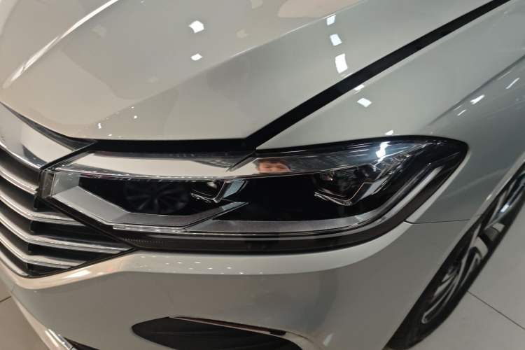 Used Volkswagen Lavida 2023 300TSI DSG Full-Comfort Edition