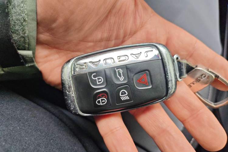 Used Jaguar F-PACE 2016 3.0 SC Four-Wheel Drive R-Sport Sport Edition