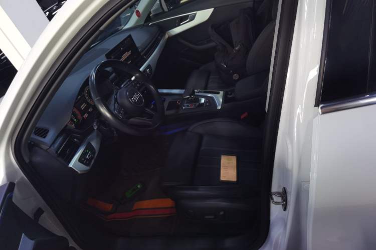 Used Audi A4L 2022 40 TFSI Fashion Dynamic Model Left Front Seat