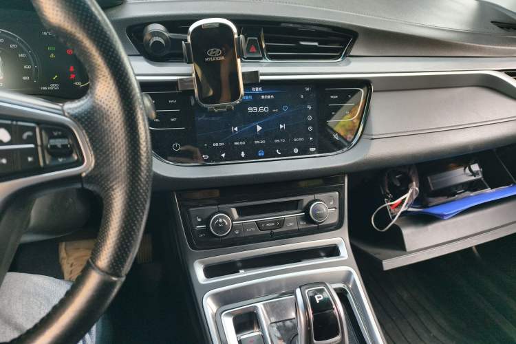 Used Geely Auto Emgrand New Energy 2018 EV350 Elite Model Audio And AC Panel