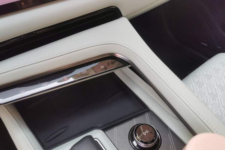 Used Zeekr 001 2024 WE Edition 100 kWh Rear-Drive Vehicle Key