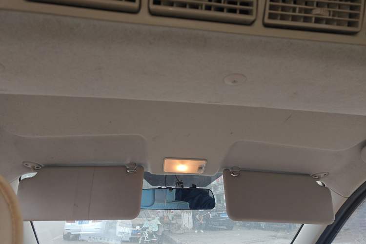 Used BAIC Weiwang M20 2014 1.5L practical type BJ415A Headliner