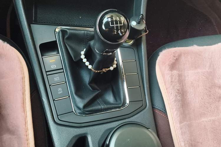 Used Volkswagen Bora 2019 Revised Version 1.5L Manual Comfort Edition China VI Standard