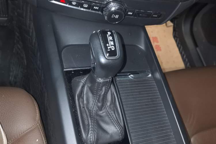 Used Volvo XC60 2021 T5 4x4 Smart Luxury Edition