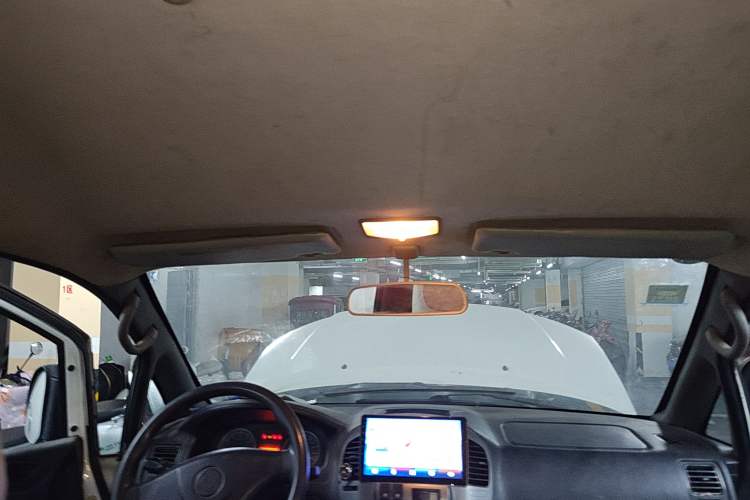 Used FORTHING Lingzhi 2013 M3 1.6L 7-Seater Comfort Model