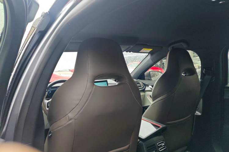 Used BYD Qin PLUS 2023 Champion Edition EV 510KM Leading Model Headliner