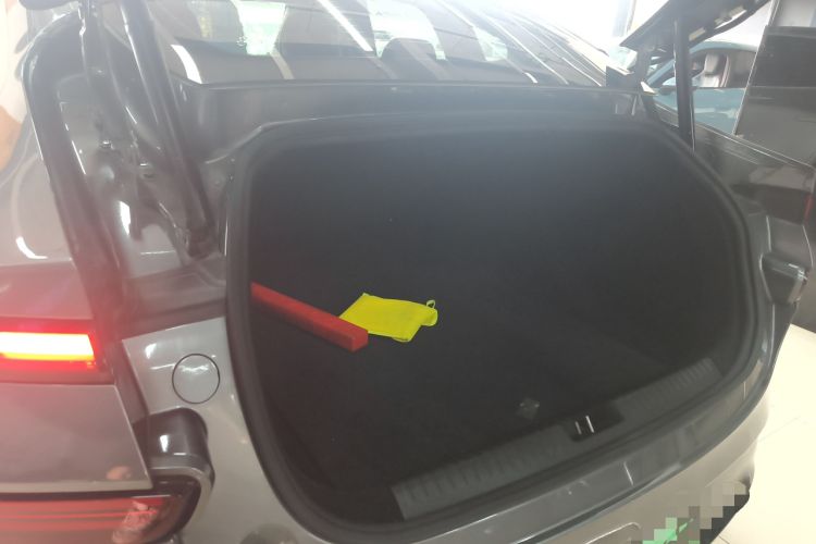 Used XPeng P7 2021 480E Trunk