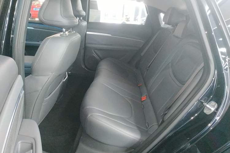 Used XPeng MONA M03 2024 620 with Ultra-Long Range Left Rear Seat