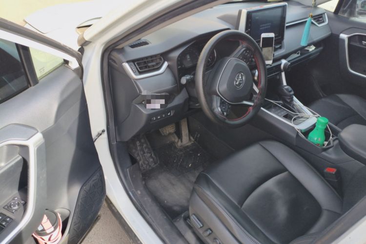 Used Toyota RAV4 2020 2.0L CVT 4x4 Trend Edition
