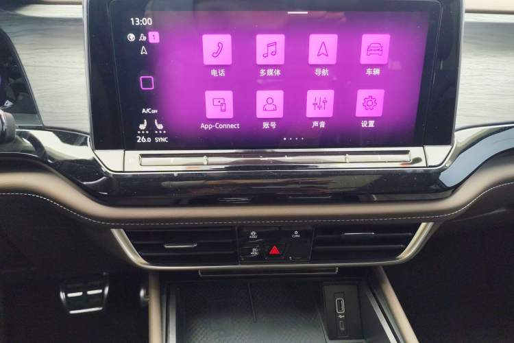 Used Volkswagen Viloran 2024 380TSI Premium Edition
