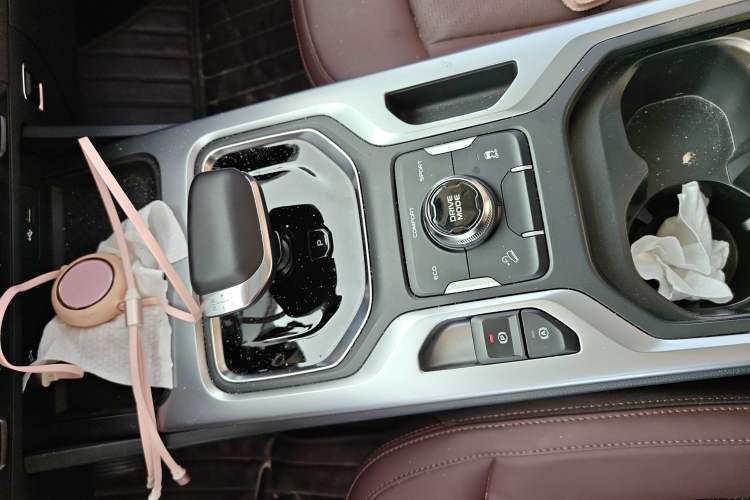 Used Geely Auto Haoyue 2022 1.8TD DCT Luxury 7-Seater