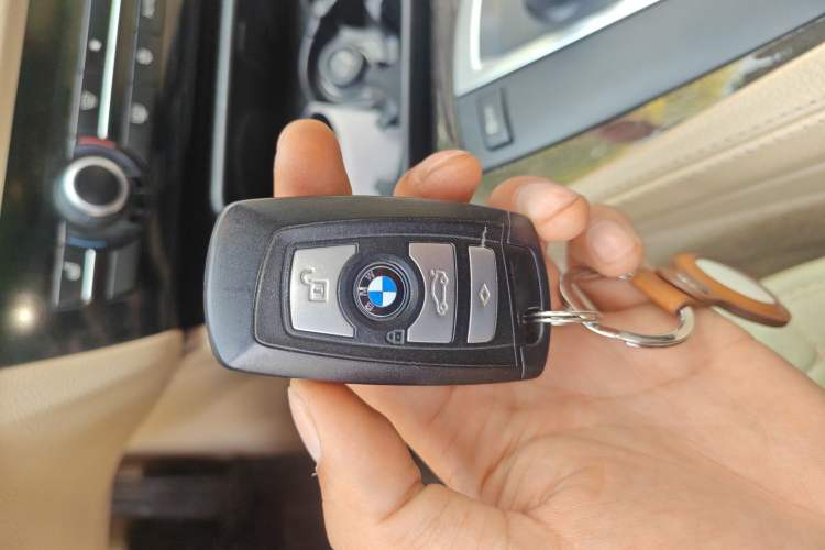 Used BMW 5 Series 2012 523Li Luxury Model Vehicle Key