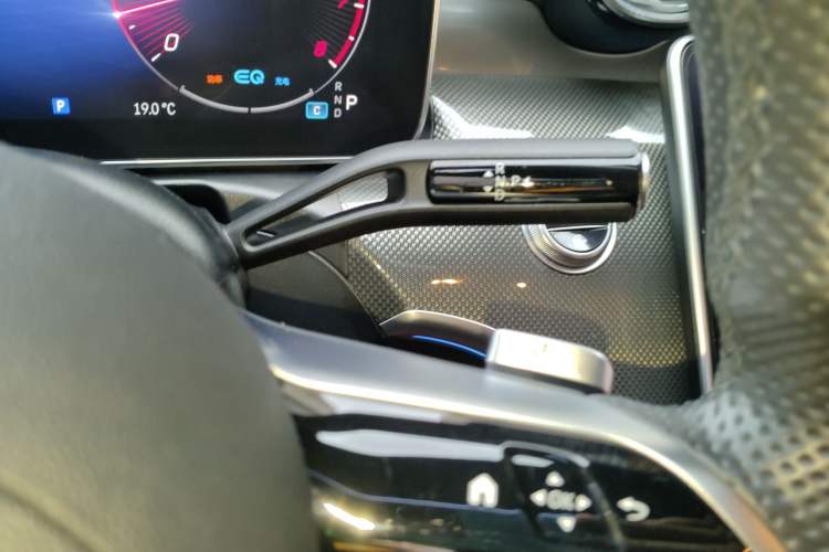 Used Mercedes-Benz C-Class 2022 Restyled C 260 L Sport Edition Gear Lever