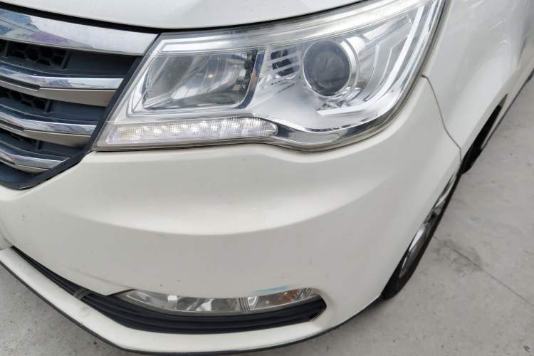 Used BAIC Weiwang M50F 2017 1.5L Comfort Edition Left Front Headlight