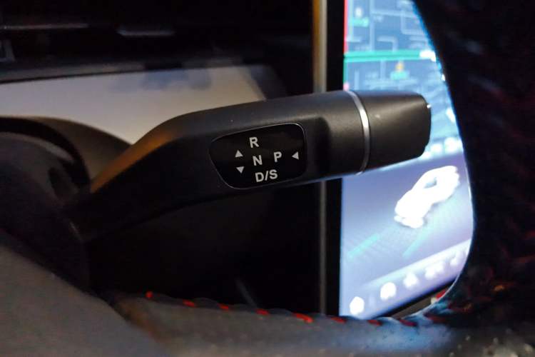 Used NETA V 2021 Long-Range Entertainment Edition Upgrade Model