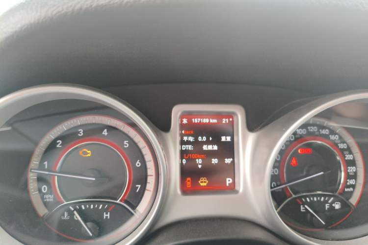 Used Dodge Journey 2013 2.4L Two-Wheel Drive Luxury Version