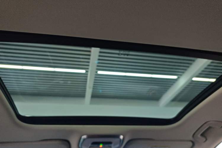 Used Hongqi H5 2024 2.0T Automatic Smart Connect Flagship Edition