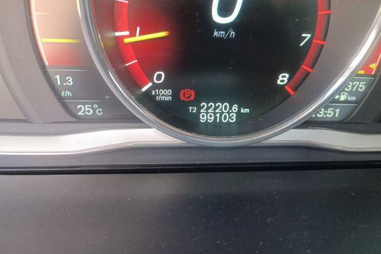 Used Volvo S60 2016 S60L T5 Intelligent Drive Edition Odometer Close Up