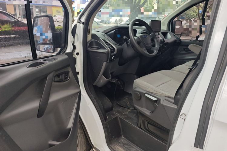Used Ford Transit 2017 2.0T Diesel Multi-Purpose Commercial Vehicle Short Wheelbase Low Roof China V Standard

