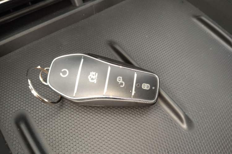 Used BYD Seal 06 New Energy 2025 DM-i Smart Drive 80KM Luxury Model
