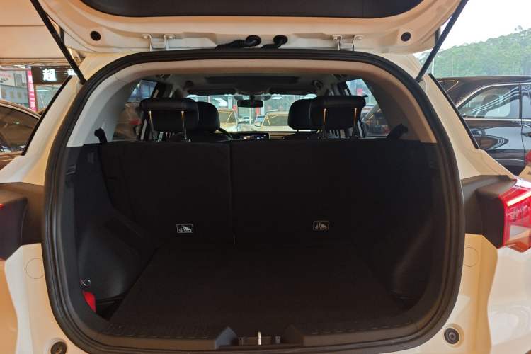 Used GAC Trumpchi GS3 2021 POWER 270T Automatic Dynamic Edition Trunk