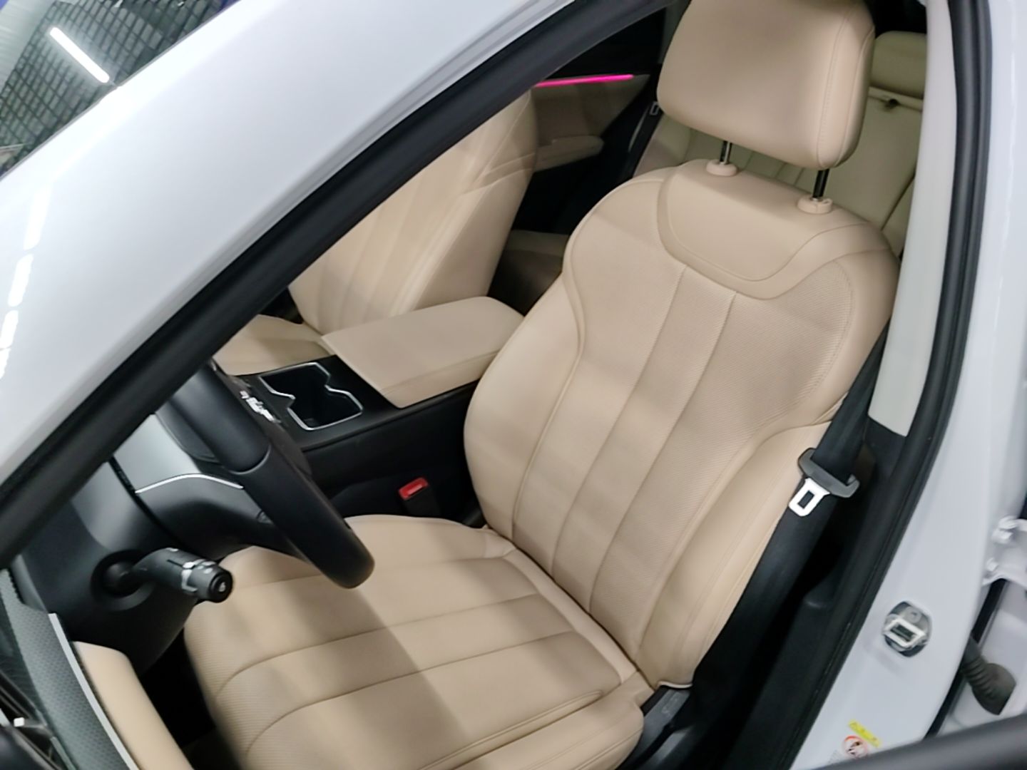 BYD Song Pro New Energy 2025 Second-Generation DM-i 115KM Excellence Version — снимка 17