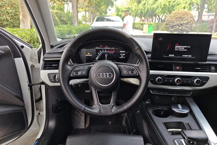 Used Audi A4L 2022 40 TFSI Fashion Dynamic Model

