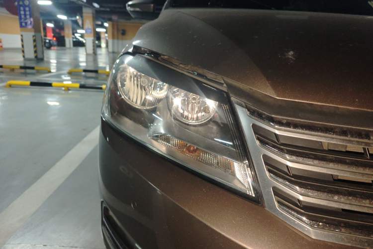 Used Volkswagen Magotan 2015 1.8TSI Advanced Model Right Front Headlight