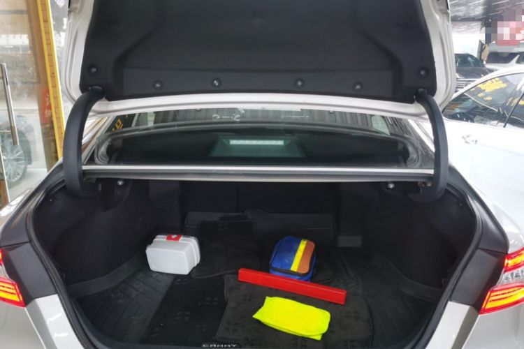 Used Toyota Camry 2019 2.5G Luxury Edition China VI Standard Trunk