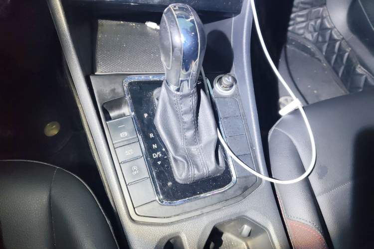 Used Volkswagen Bora 2019 Revised Version 1.5L Automatic Comfort Edition China V Standard
