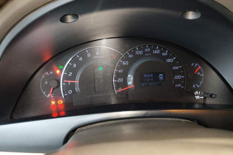 Used Toyota Camry 2013 200G Classic Luxury Edition