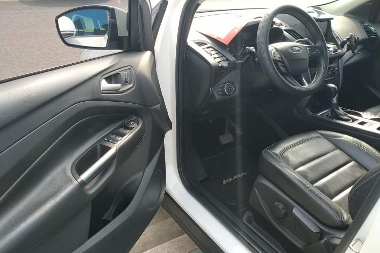 Used Ford Kuga 2017 EcoBoost 180 Two-Wheel-Drive Tiger Leap Model
