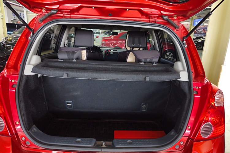 Used Suzuki Swift 2014 1.5L Automatic Fashion Edition Trunk