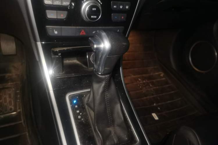 Used Haval H2 2016 Red-Label 1.5T Automatic Two-Wheel Drive Luxury Model
