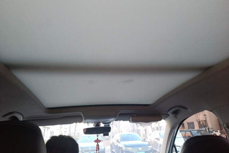 Used Volkswagen Tiguan L 2018 330TSI Automatic Two-Wheel Drive Luxury Edition Headliner