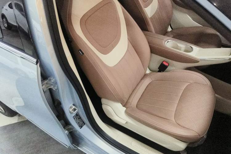 Used Wuling Bingo 2025 410 km Lingxi Deluxe Edition Right Front Seat