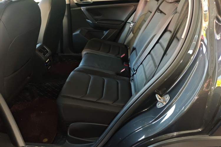 Used Volkswagen Tayron 2020 330TSI Two-Wheel Drive Luxury Smart Connectivity Version